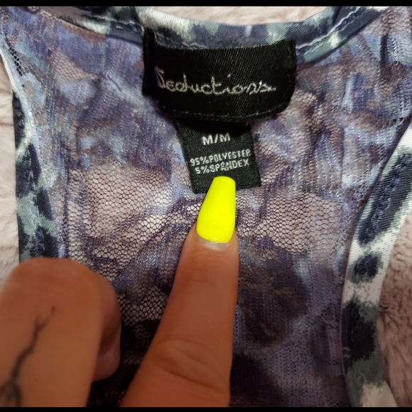 Printed flowy long tunic - Picture 2 of 3